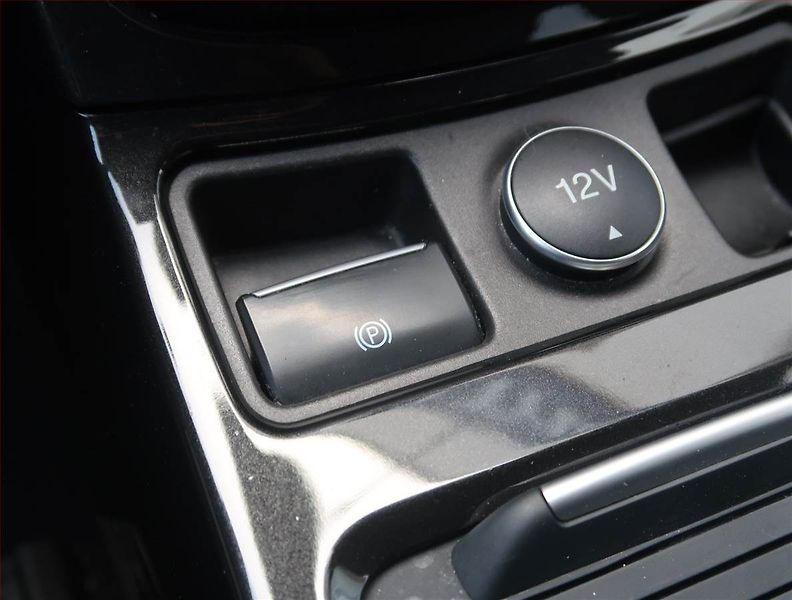 Ford Kuga (2019) 2.0 TDCi - fotka 17 z 26