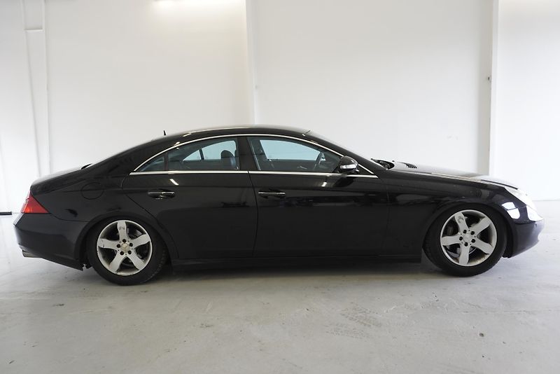 Mercedes-Benz CLS (2005) CLS350 3,5I AUTOMAT - fotka 4 z 31