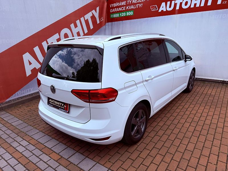 Volkswagen Touran 2.0 TDi Highline, ČR, 7 míst - fotka 6 z 27