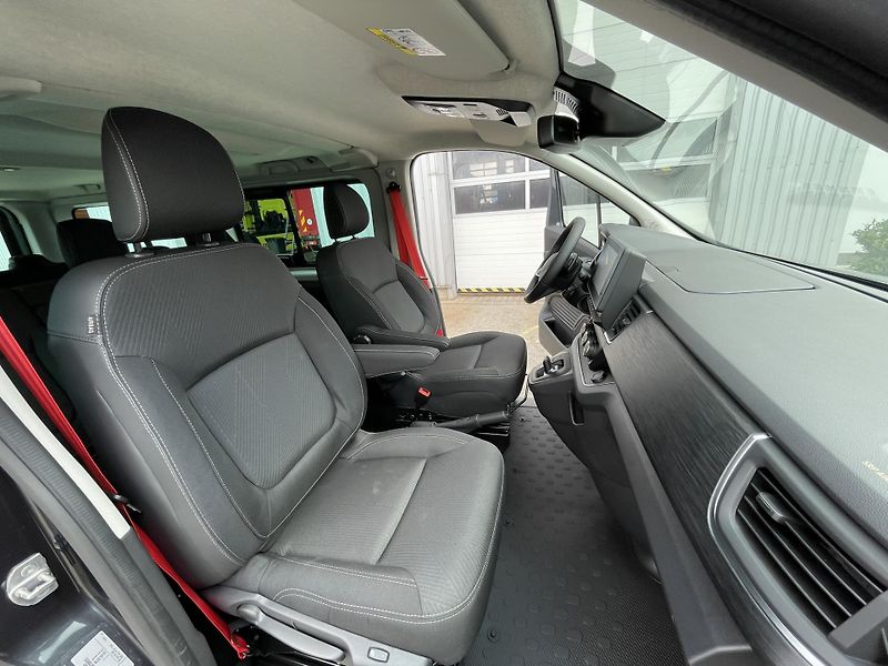 Renault Trafic (2026) COMBI L2H1 170k AT9 RED 8 MÍST - fotka 19 z 22