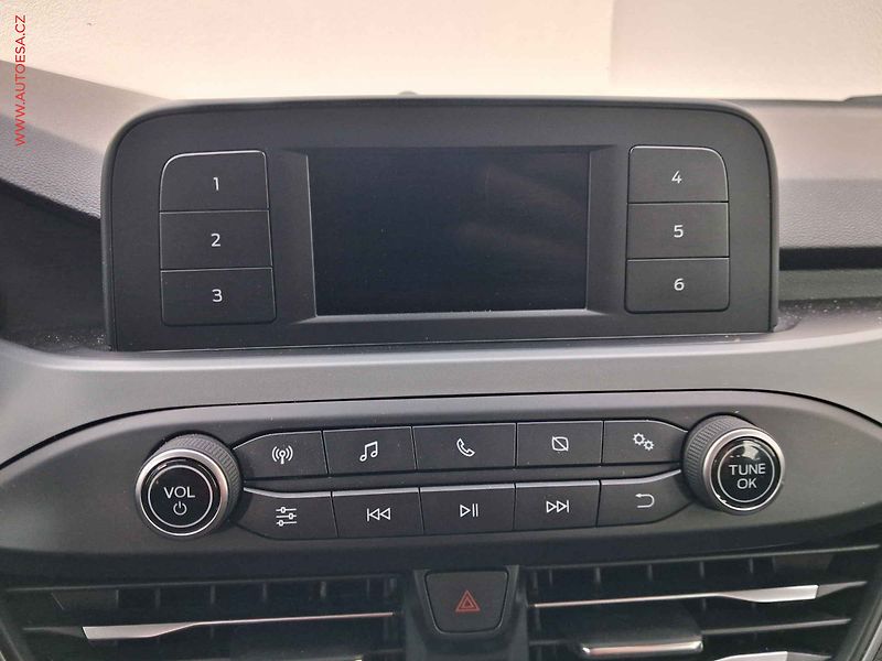 Ford Focus (2020) 1.5D, ČR, servis.kniha, AC - fotka 14 z 17
