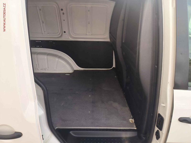 Volkswagen Caddy (2016) 2.0TDi, 1.maj,ČR, AC - fotka 8 z 19