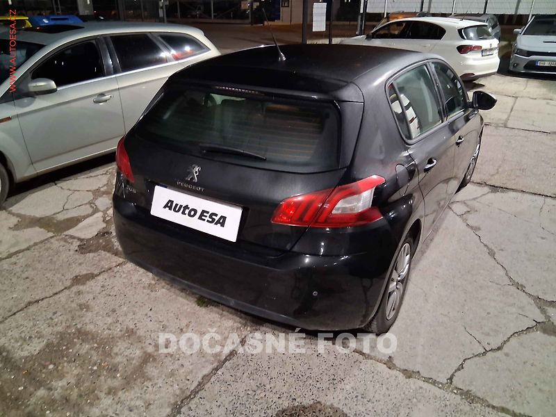 Peugeot 308 (2014) 1.6 HDI, ČR, servis.kniha - fotka 2 z 3