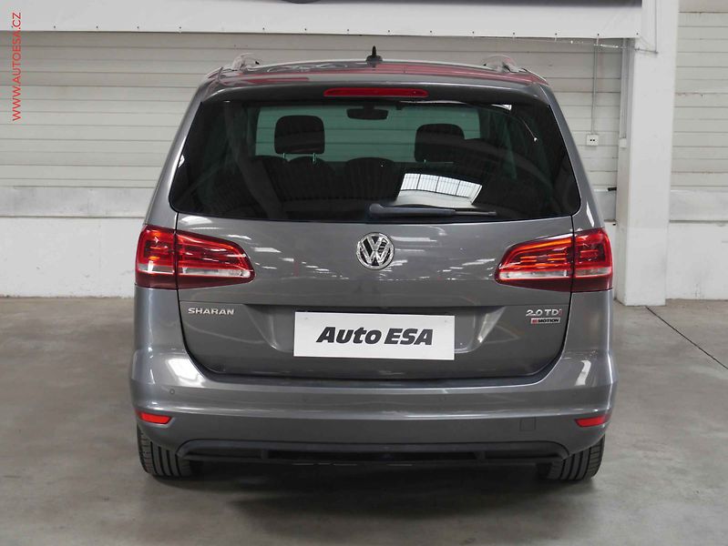 Volkswagen Sharan (2017) 2.0 TDi 4x4, 7míst, 2.maj,ČR - fotka 5 z 25