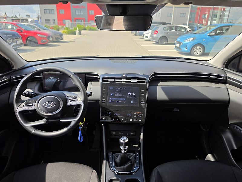 Hyundai Tucson (2021) 1,6TGDI 132kW SMART 18 - fotka 14 z 19