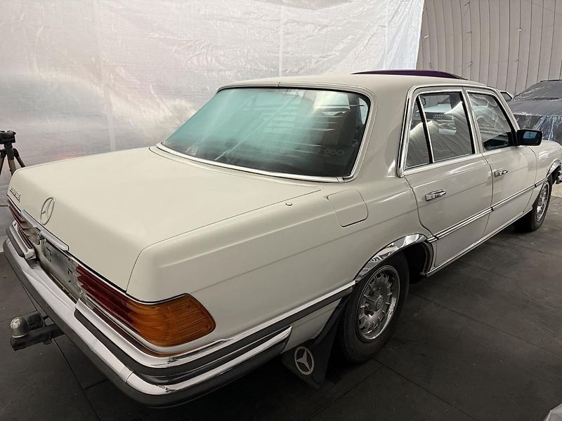 Mercedes-Benz 116 (1975) 280SE,AT,VELMI PĚKNÝ - fotka 3 z 24