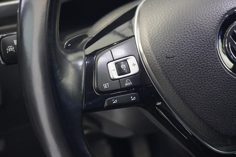 Volkswagen Tiguan (2016) 2.0TDi - 140 kW HIGHLINE 4x4 - fotka 16 z 31