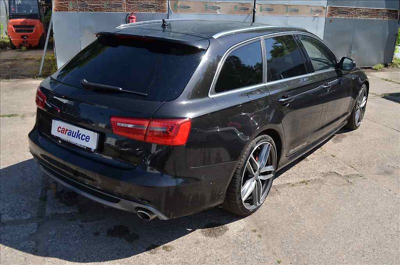 Audi A6 (2014) AVANT 3,0 TDI - fotka 4 z 30