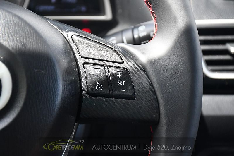 Mazda 3 2.0 SkyActiv-G120  - fotka 29 z 47