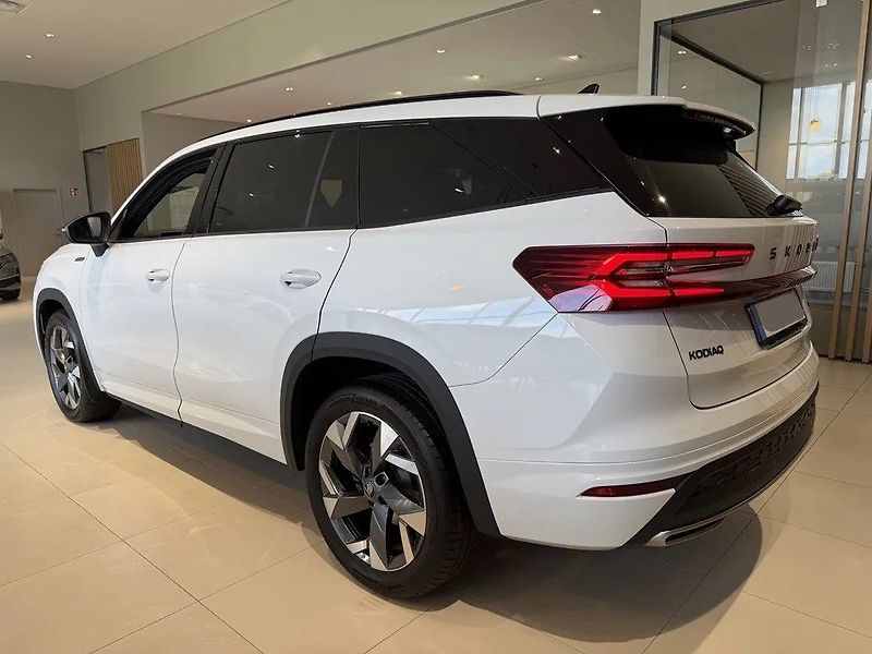 Škoda Kodiaq (2026) 2,0 TDI 142kW 4X4  SPORTLINE - fotka 3 z 8