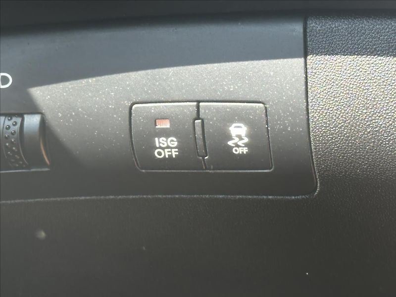 Kia Ceed 1,6 CRDi 85kW Exclusive - fotka 17 z 28