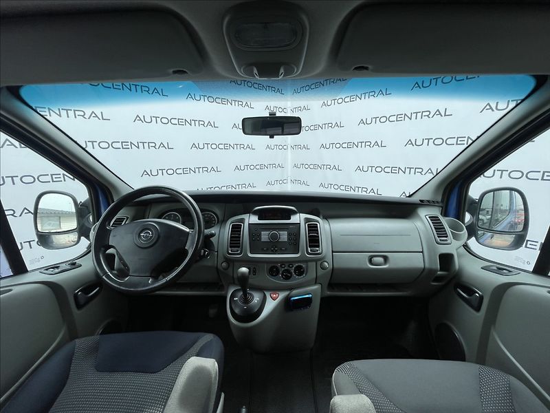 Opel Vivaro 2,5 D,107kW,8míst,po servisu,L - fotka 15 z 23