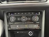 Volkswagen Touran 2,0   TDI 110kW,1.MAJ,7MÍST,TA - náhled 17