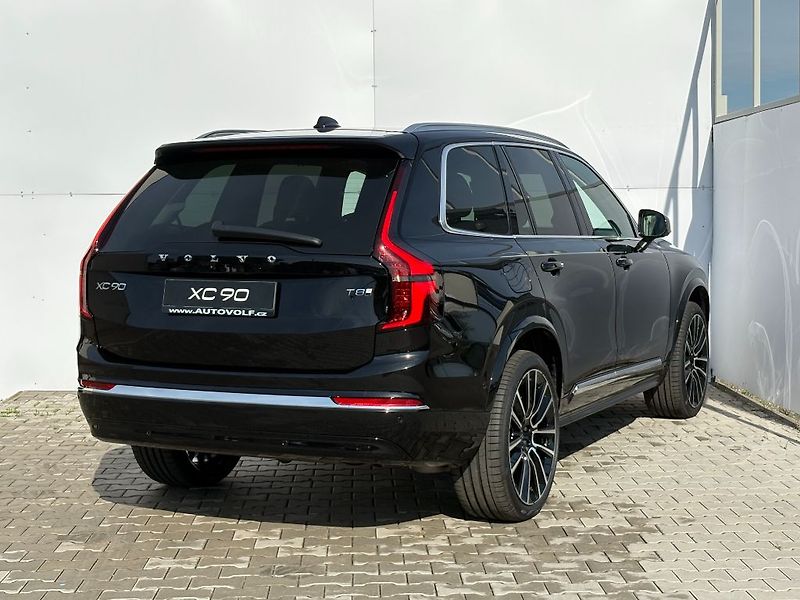 Volvo XC90 Ultra Bright T8 AWD 299kW - fotka 5 z 28