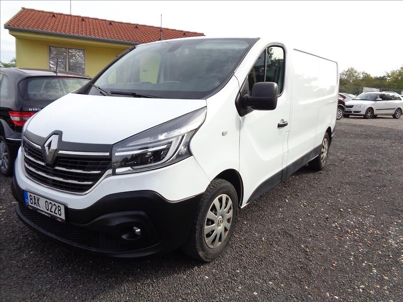 Renault Trafic 2,0   automat - fotka 3 z 15