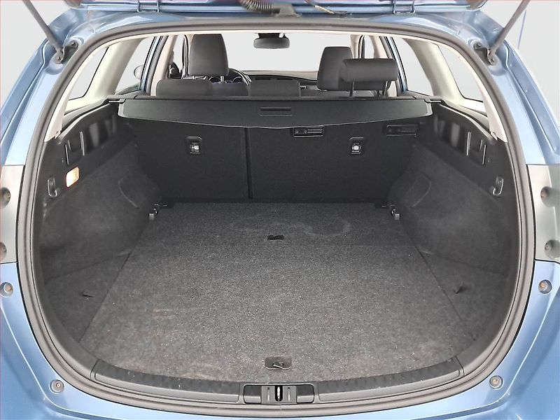 Toyota Auris (2018) 1.6 Valvematic, Automat, ČR - fotka 13 z 21