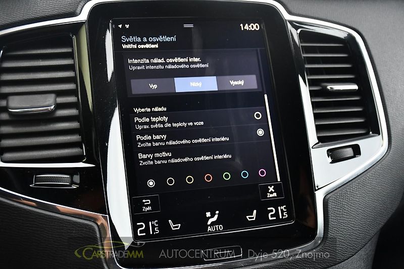 Volvo XC90 D5 AWD MOMENTUM ČR - fotka 35 z 39