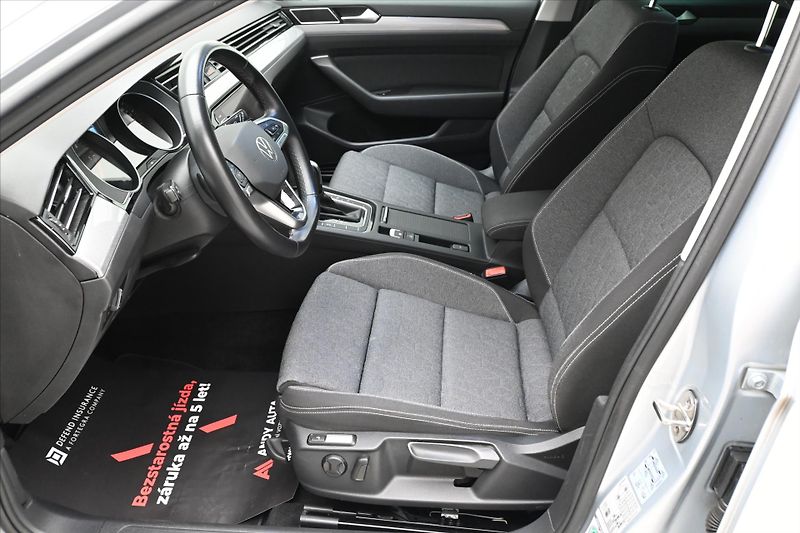 Volkswagen Passat 2,0 TDI 110kW DSG Business Zár - fotka 13 z 31