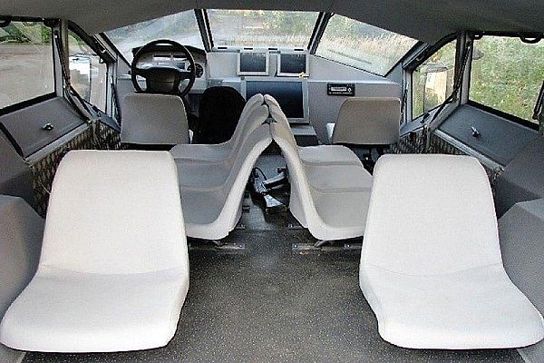 Prototyp ruského armádního automobilu značky ZIL.