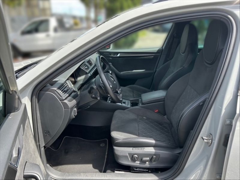 Škoda Superb 2,0 TDI 110 SportLine DSG - fotka 7 z 11