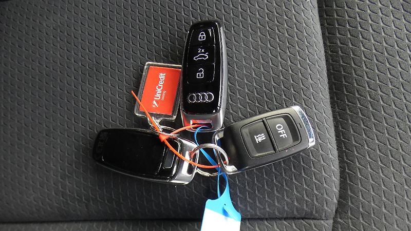 Audi Q8 45 TDi quattro Tiptronic - fotka 25 z 27