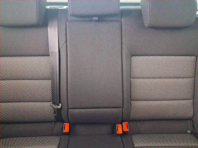 Škoda Octavia (2009) Scout 2.0 TDI, 4X4 - fotka 10 z 16