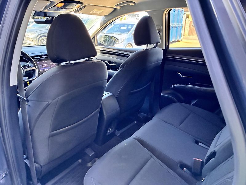 Hyundai Tucson 1.6T-GDi 110kW SMART TAŽNÉ     - fotka 12 z 31