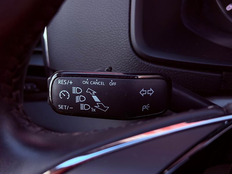 Škoda Karoq 2.0 TDi DSG Ambition, ČR, 1.M - fotka 25 z 27