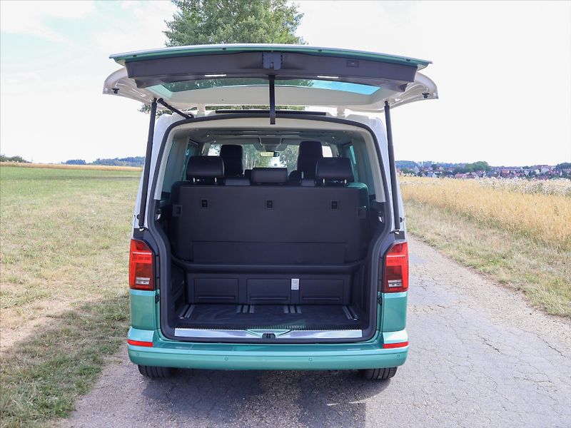 Volkswagen Multivan 2,0 TDI 150kW DSG Generation S - fotka 9 z 38