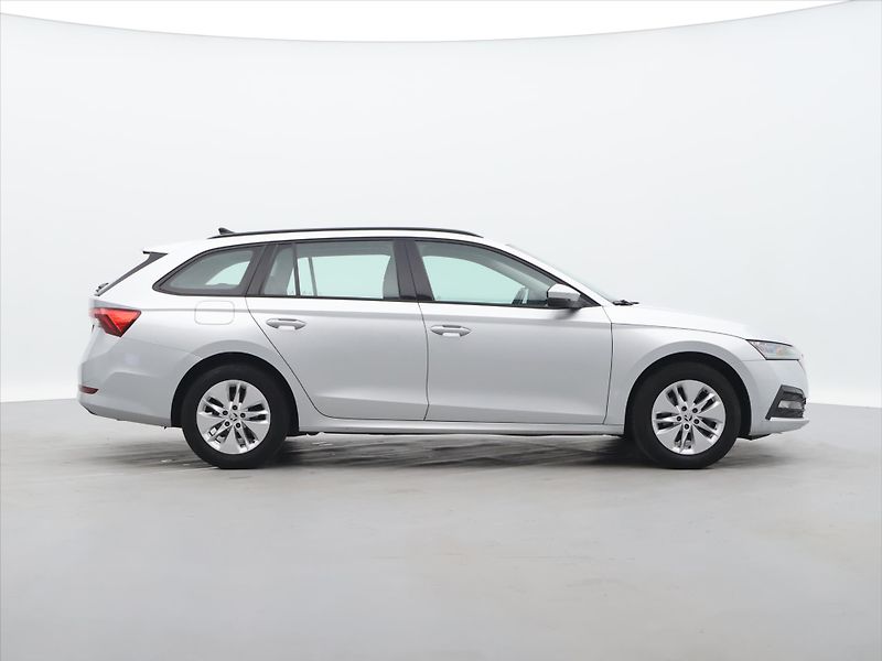 Škoda Octavia 2,0 TDI Ambition CZ DPH 1.Maj. - fotka 8 z 26