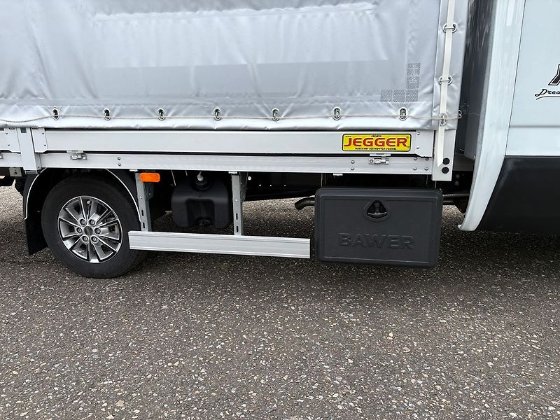 Iveco Daily (2026) 3.0 Průjezdná souprava 22EP - fotka 28 z 29