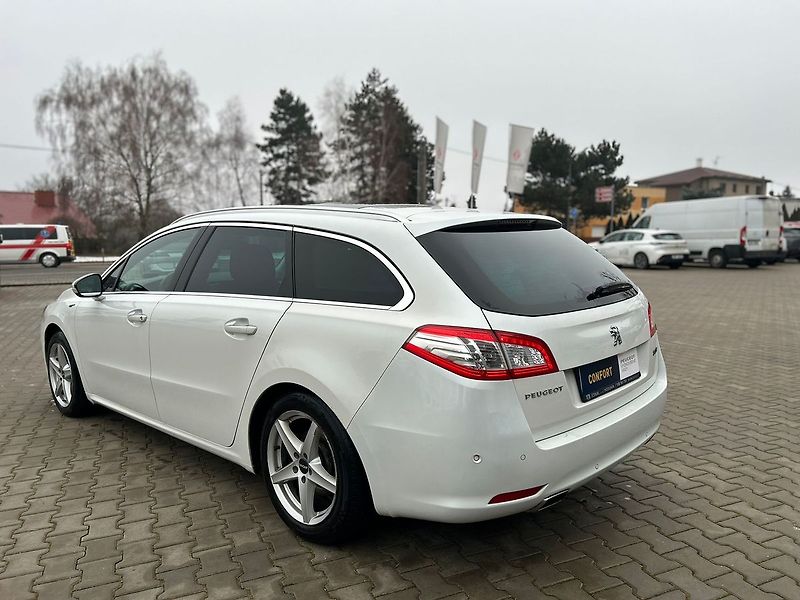 Peugeot 508 508 SW GT 2.0 BlueHDI 180 AT6 - fotka 13 z 28
