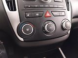 Kia Ceed (2011) 1.4 CVVT, ČR,1.maj, Serv.kniha - náhled 13