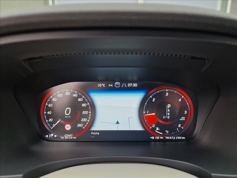 Volvo V90 2.0 D4 Momentum Pro,ČR,1.Maj. - fotka 22 z 50
