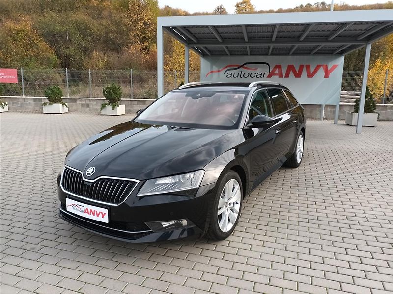 Škoda Superb 2,0 TDI,110KW,NAVI,VÝHŘEV, - fotka 1 z 41