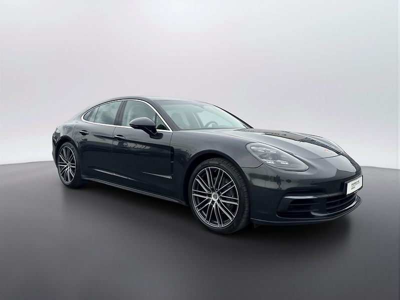 Porsche Panamera 4S - fotka 7 z 30