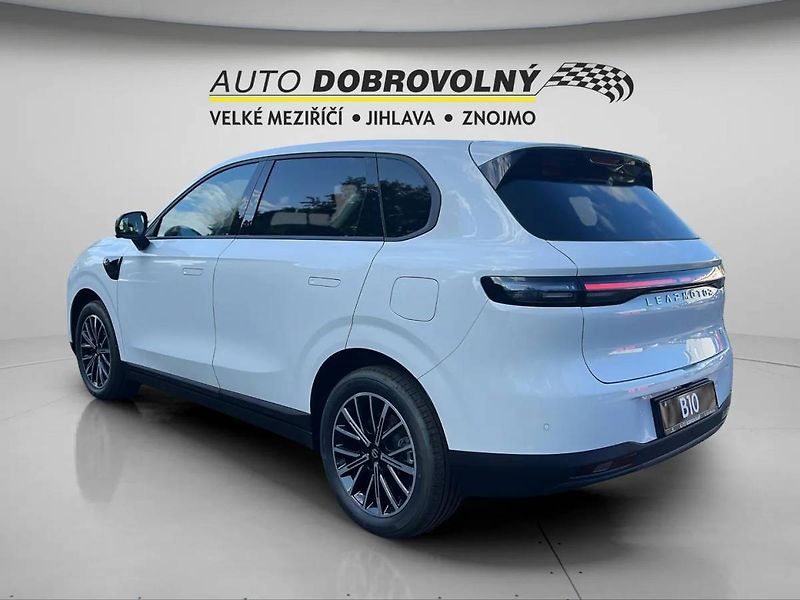Leapmotor B10 (2026) Design hybrid EV baterie 18,8k - fotka 5 z 34