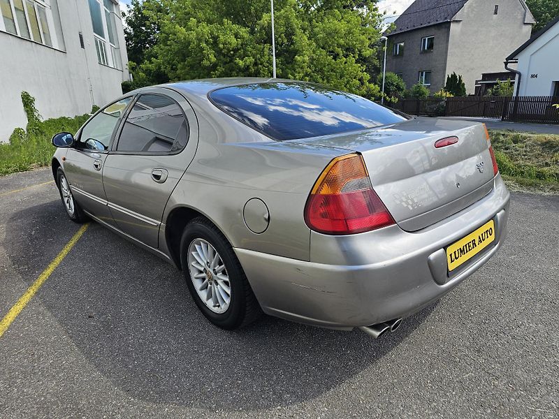 Chrysler 300M (1999) R 2.7L - fotka 3 z 16