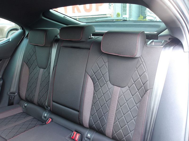 Škoda Octavia 1,4TSi PLUGINHYBRID 1.MAJ. - fotka 24 z 34
