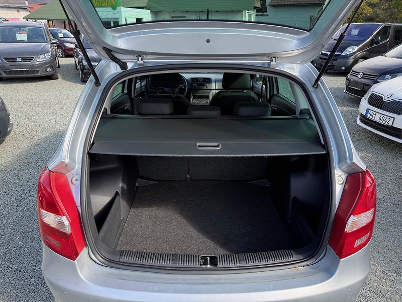 Škoda Fabia 1.2 TSI FRESH - fotka 12 z 13