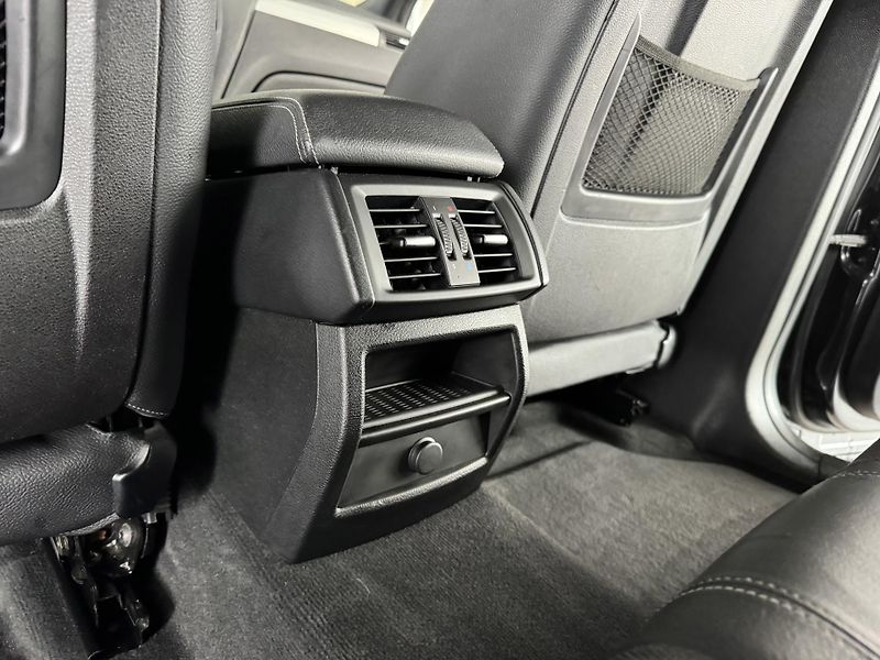 BMW X4 20d xDrive*M-SPORT*REZERVACE! - fotka 33 z 37