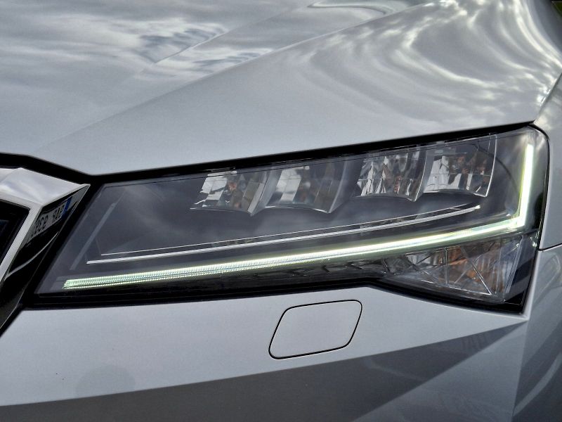 Škoda Superb (2024) Combi iV Style Plus Top 1,4TSi - fotka 32 z 34