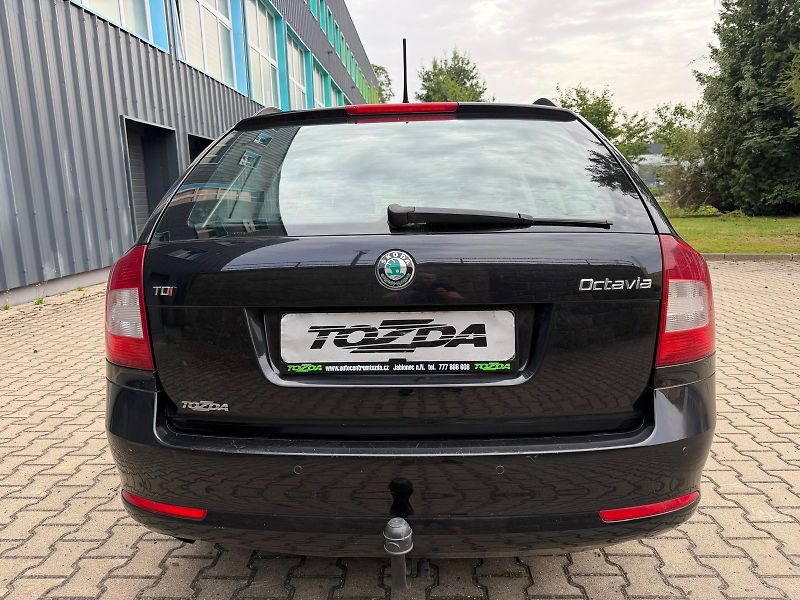 Škoda Octavia 1,6 TDI Ambiente Combi  - fotka 4 z 21