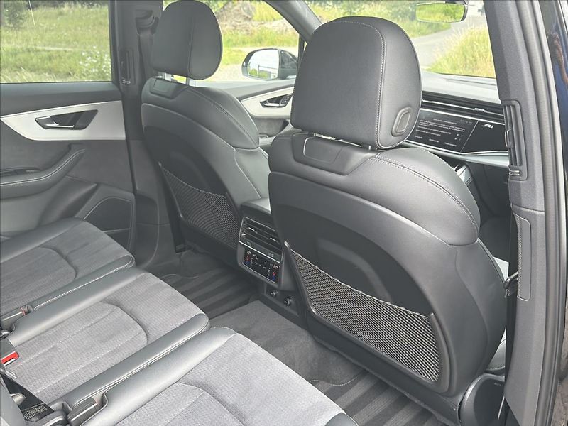 Audi Q7 3,0 TDI 210 KW S-LINE QUATTRO - fotka 21 z 39