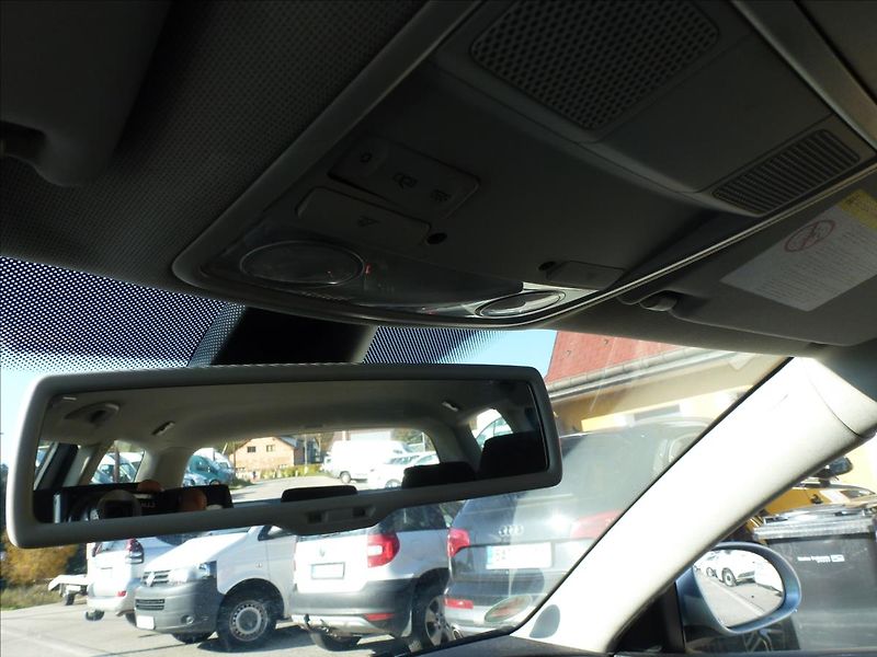 Volkswagen Passat 2,0 TDi  Comfort - fotka 38 z 49