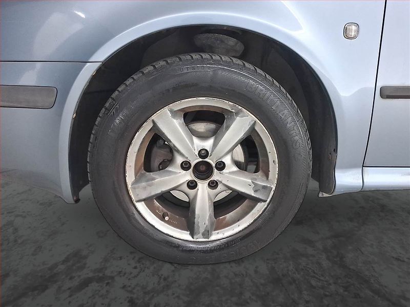 Škoda Octavia (2010) 1.6, nová STK, jezdí výborně - fotka 14 z 18