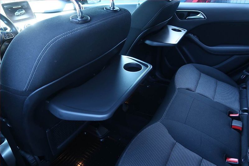Mercedes-Benz Třídy B (2018) B 250 e, Automat, Navi - fotka 24 z 26