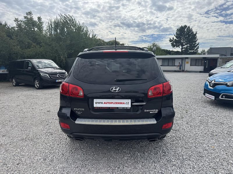 Hyundai Santa Fe (2006) 2.2CRDi,7SEDAČEK - fotka 6 z 39