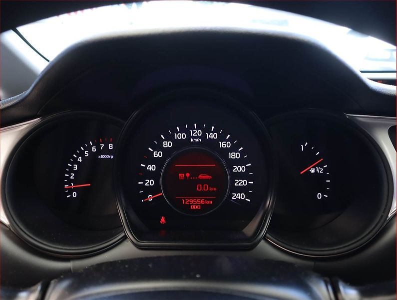 Kia Ceed (2016) 1.4 MPI, Serv.kniha - fotka 11 z 14