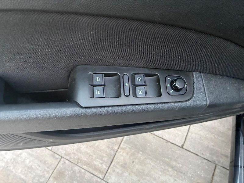 Škoda Superb (2010) - fotka 7 z 9